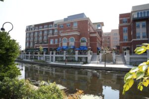 Hotel Indigo Naperville Riverwalk, an IHG Hotel 321457825